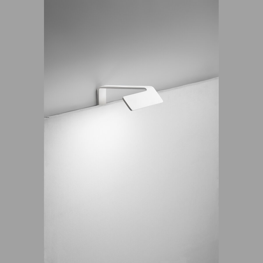 Настенный светильник Alpha White by Vibia